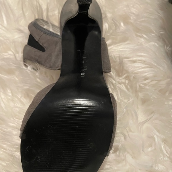 Gray Calvin Klein shoes - Picture 4 of 4